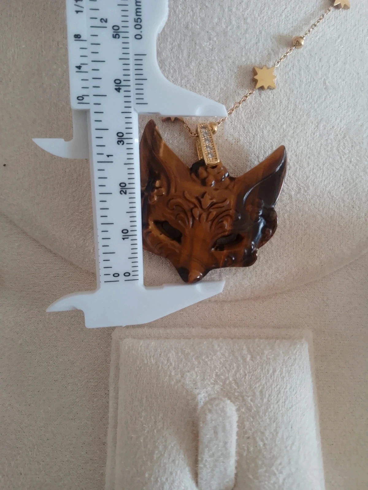 Collar de máscara de lobo de piedra ojo de tigre para baile de máscaras – photo 4